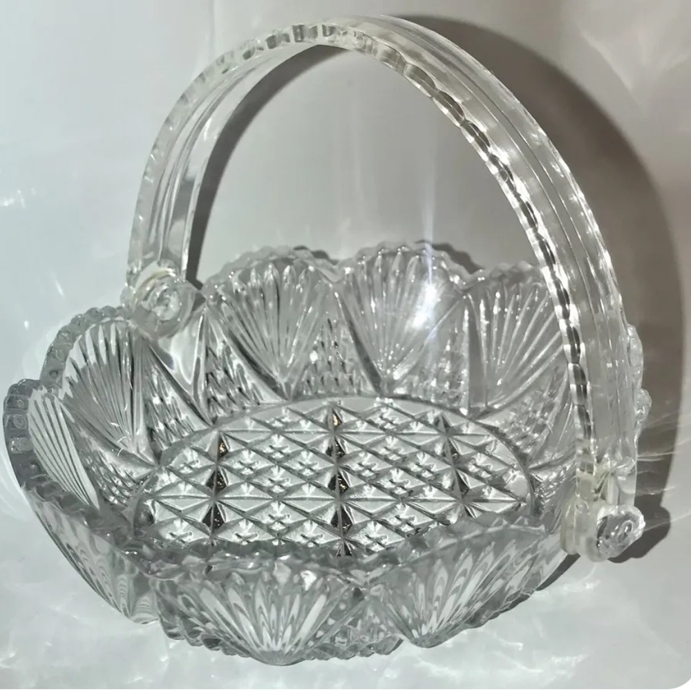 Crystal candy dish by Mikasa is NWT